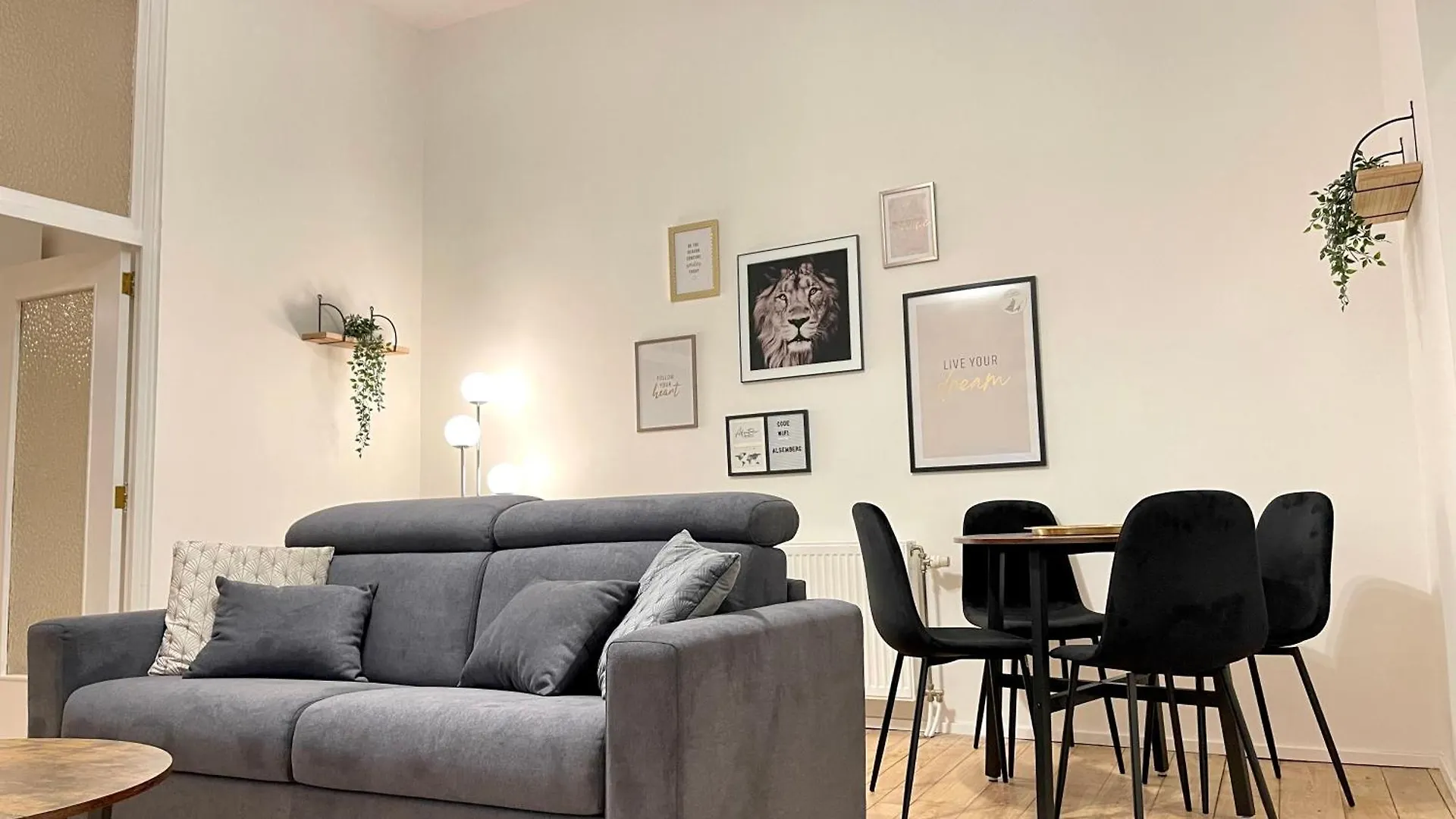 Charming Uccle - 1 Bedroom Apt Брюссель