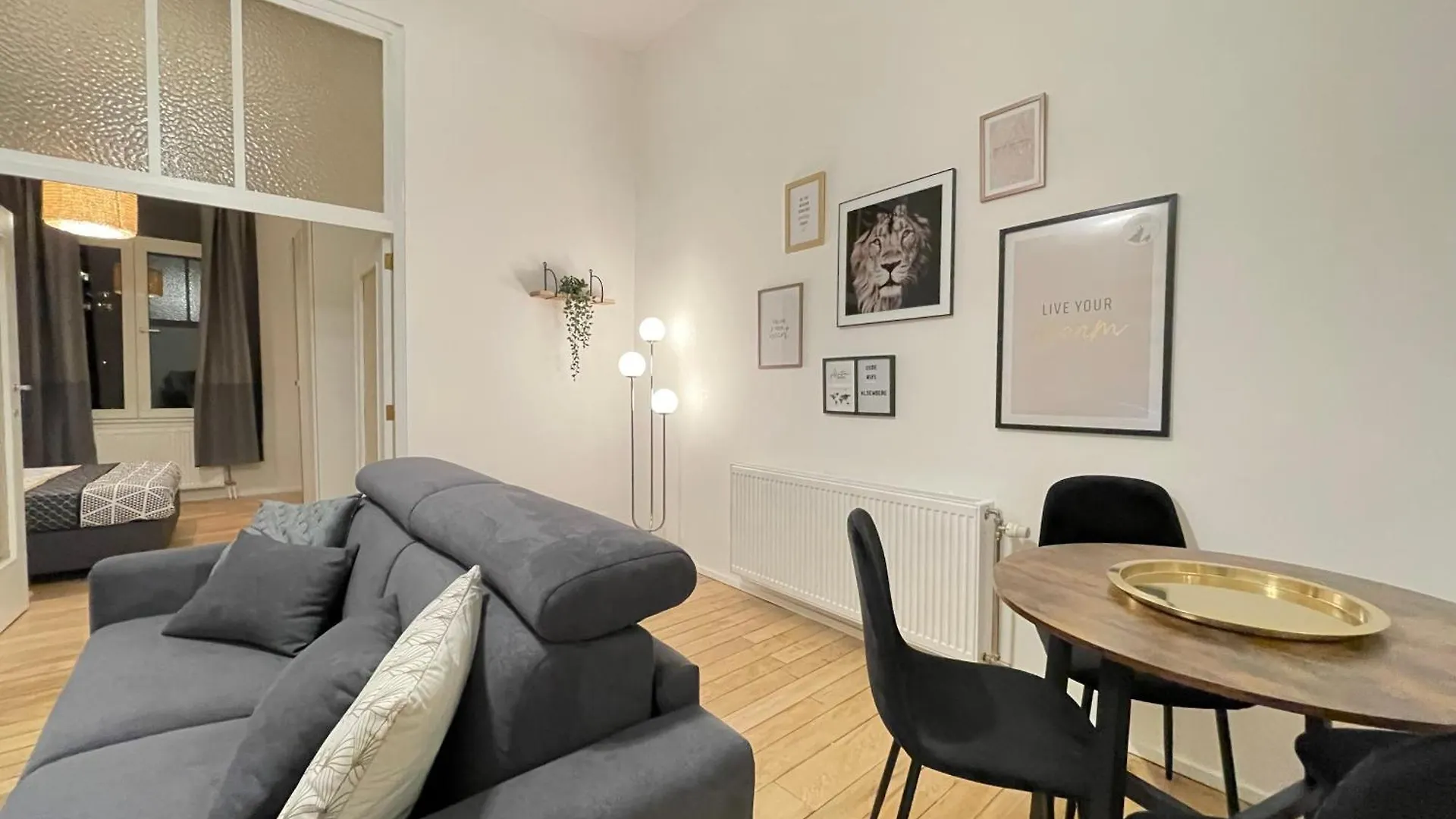 Charming Uccle - 1 Bedroom Apt Брюссель 0*,